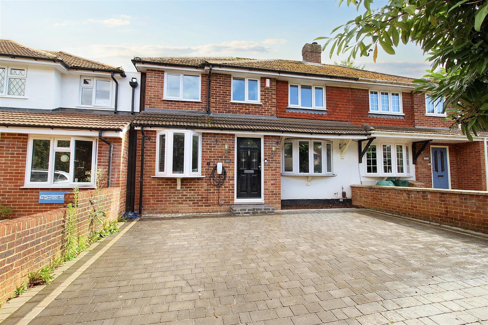 3 bed property in Overdown Road, Reading